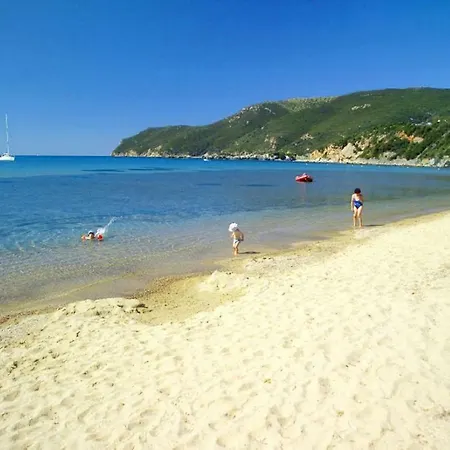 Дом отдыха Golfo Della Capoliveri - Ito091003-cyb